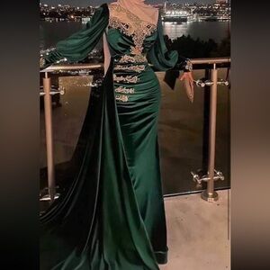 Custom made dress from a boutique Zana Altier